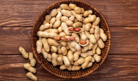 3. Chickpea (Kacang Arab):<br>Chickpea mengandung 9 gram protein dalam 100 gram. Kacang Arab juga tinggi serat dan mineral seperti pangan serta folat