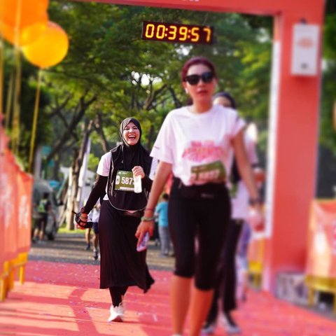 Potret Cantik Natasha Rizky Ikut Marathon 5K Bareng Irish Bella, Penampilannya Tuai Banyak Pujian