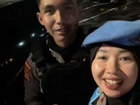 Anggota Polisi Diperiksa Provos Ternyata Ibunya Sendiri, 'Jangan Senyum-senyum, di Rumah di Rumah, Dinas Dinas'