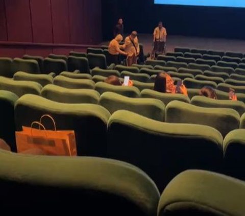 Viral Momen Dua Lansia Ghibli Date di Bioskop, Warganet: Gemas Banget