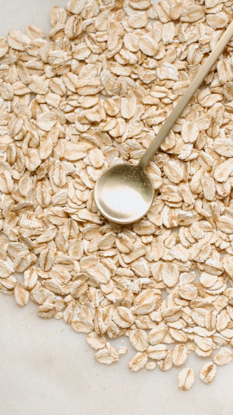 Dengan mengonsumsi oatmeal secara rutin, tubuh dapat merasakan dampak positif seperti:<br> <br>1. Penurunan berat badan yang stabil<br>2. Peningkatan energi<br>3. Peningkatan kesehatan pencernaan.