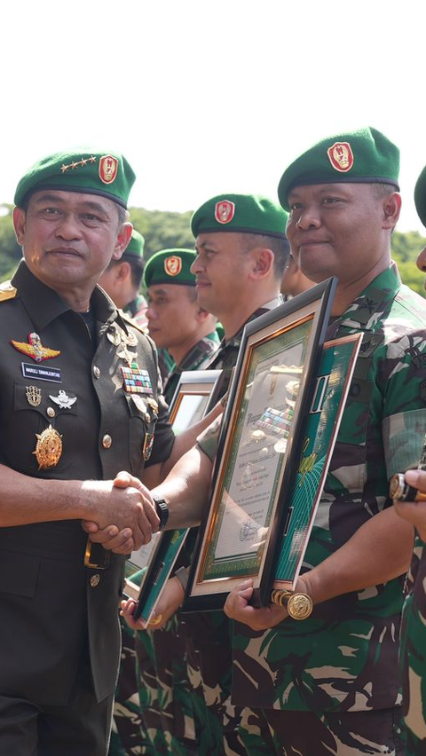 Jenderal TNI Kerahkan 2.010 Prajurit Sisir Gunung Lawu, Angkut 50 Ton Sampah dan Tanam 23.000 Pohon