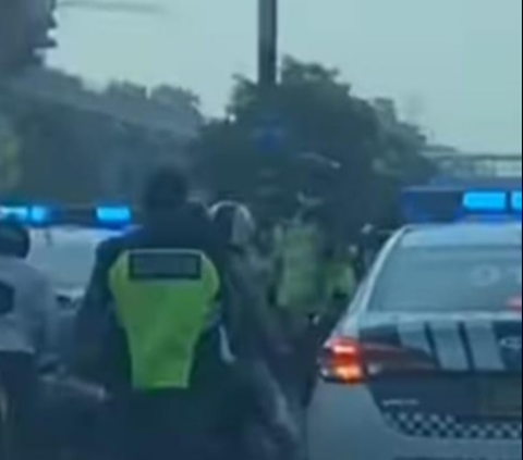 Chronology of the Motorcycle Escort for Rizieq Shihab's Wife's Funeral Entering the Toll Road Until Pulled Over by the Police