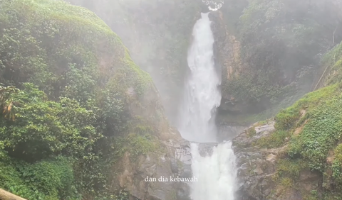 Bentuk curug bertingkat indah