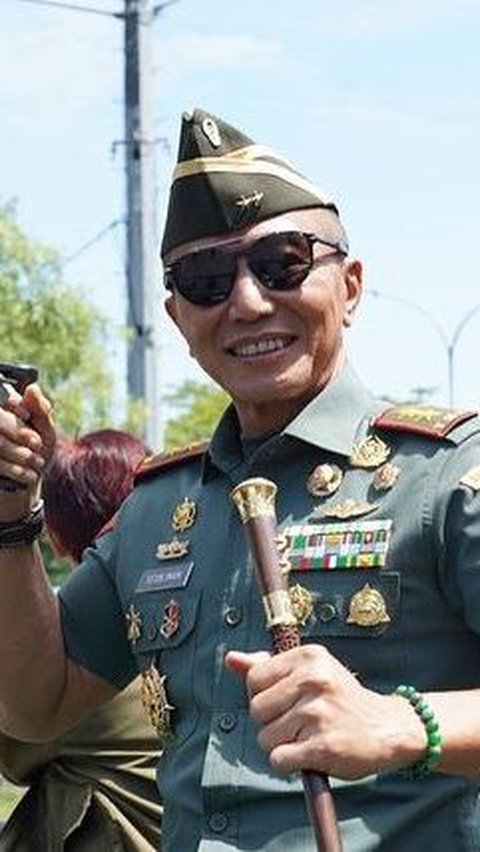 Mayjen TNI Totok Imam Santoso<br>