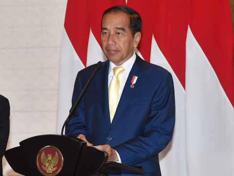 Jokowi Tekan Aturan Percepatan Transformasi Digital, Begini Isinya