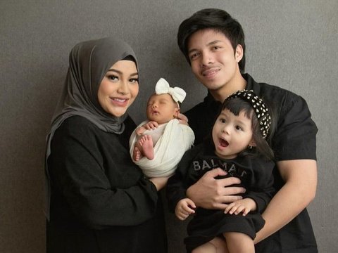 Momen Baby Azura saat Berkunjung ke Rumah 'Gemmi' Kris Dayanti, Potretnya Ramai Disebut Mirip Kellen