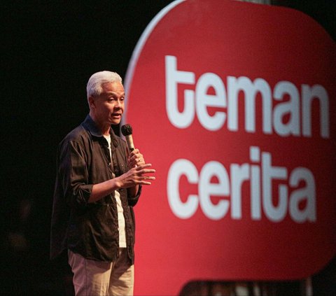 Capres nomor urut 3, Ganjar Pranowo menjadi keynote speaker dalam Teman Cerita Festival di Djakarta Theater XXI, Jakarta, Kamis (21/12/2023). Dalam acara tersebut, Ganjar mengajak millenial dan generasi z untuk menjaga demokrasi lewat digital.