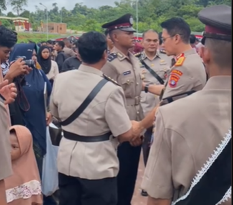 Kisah Bintara Polri ini Bikin Jenderal Tersentuh, Saat Pendidikan Ayah Wafat, Ibunya Tak Bisa Hadiri Pelantikan