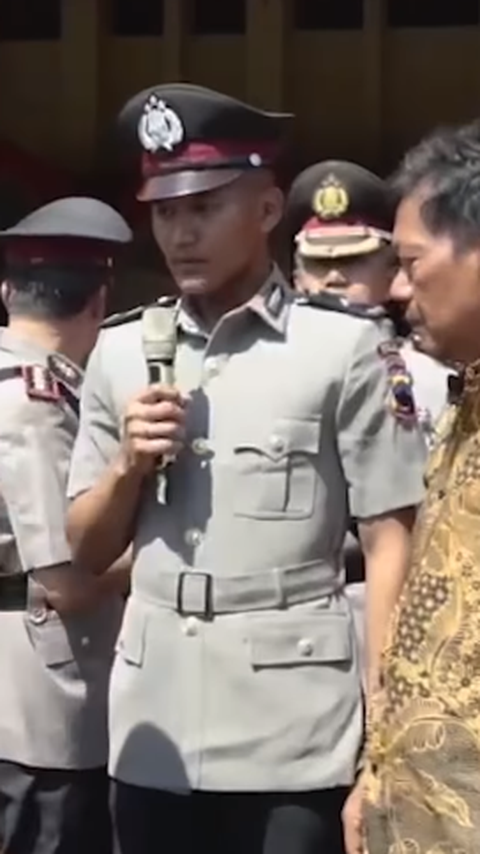 Anak Tukang Sampah Lulus jadi Polisi, Jenderal Polri Langsung Bereaksi