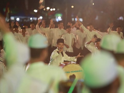 Atraktifnya Rebana Kuntulan Kolosal ala Banyuwangi