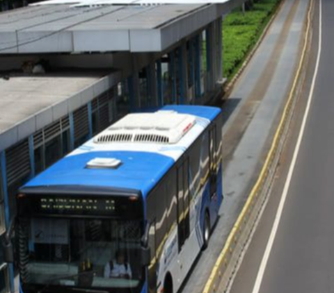 Transjakarta Beroperasi hingga Jam 2 Dini Hari Saat Natal dan Tahun Baru