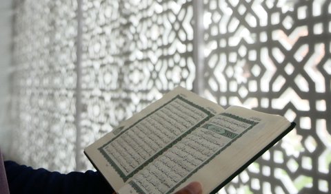 Bagaimana Hukumnya dalam Islam?