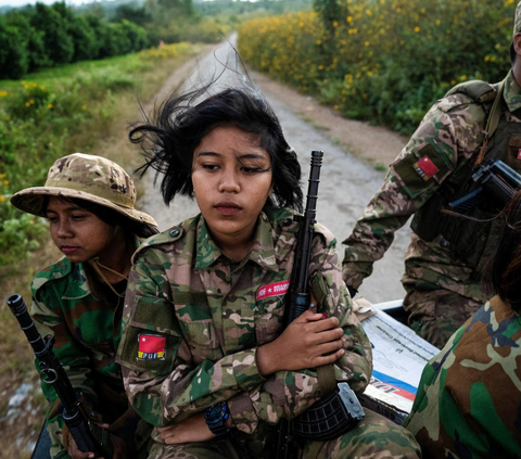 Kekejaman rezim junta militer Myanmar telah melahirkan tentara etnis. Saat ini perkembangan mereka dari keanggotaan semakin bertambah. Bahkan peran para perempuan juga dibutuhkan dalam menambah personel untuk melawan junta militer Myanmar.  <br>
