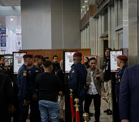 FOTO: Suasana Pengamanan Ketat di Lokasi Debat Kedua Cawapres di Senayan