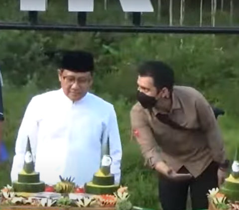 Foto-Foto Cak Imin Potong Tumpeng di IKN, Disebut Gibran Tidak Konsisten