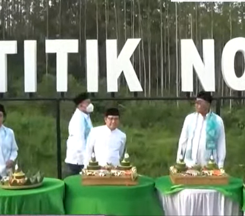 Foto-Foto Cak Imin Potong Tumpeng di IKN, Disebut Gibran Tidak Konsisten