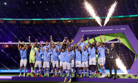 FOTO: Momen Manchester City Raih Juara Dunia Antarklub 2023 Diwarnai Perkelahian Kyle Walker dan Felipe Melo