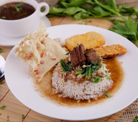 Resmi! Pecel Rawon Jadi Kekayaan Pengetahuan Tradisional Asli Banyuwangi