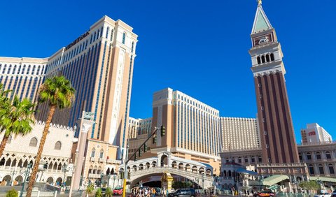 2.  The Venetian and Palazzo, Las Vegas