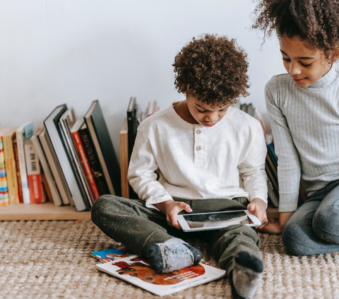 Bagaimana Cara Mengurangi Screen Time pada Anak, Atasi Kecanduan Menatap Layar