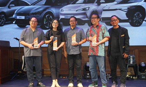 Daftar Mobil dan Motor Terbaik 2023 versi Forwot, termasuk Mobil Legendaris Indonesia