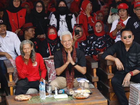 Kampanye Hari ke-27: Gibran ke Manado, Prabowo Belum Ada Jadwal