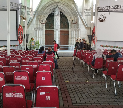 Sterilisasi Gereja Katedral Jakarta Jelang Misa Malam Natal, Tim Penjinak Bom dan Anjing Pelacak Diterjunkan