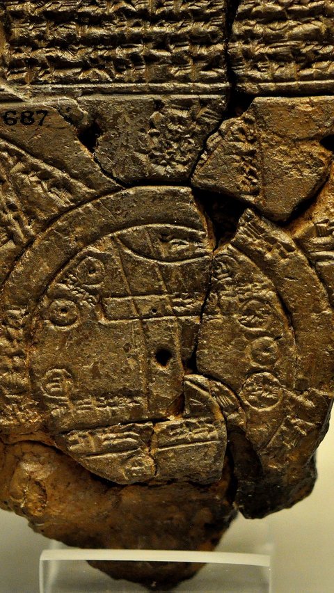 3. Peta Tablet, Artefak Peta Tertua dari Babilonia<br>