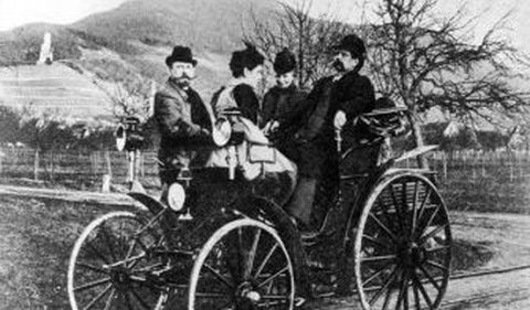1. Upaya Menciptakan Kendaraan Bermesin Telah Dilakukan Pada Abad ke-19<br>