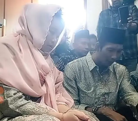 Pinkan Mambo Jadi Mualaf dan Kembali Menikah Secara Sederhana dengan Sang Pujaan Hati, Maharnya Uang Tunai Rp100 Ribu