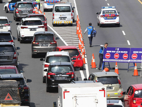 Libur Natal dan Tahun Baru, 69.930 Kendaraan Meninggalkan Jakarta Lewat Tol Cikampek Utama