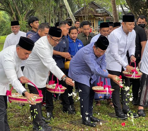 Ziarah ke Kuburan Massal Korban Tsunami Aceh, SBY Berlinang Air Mata