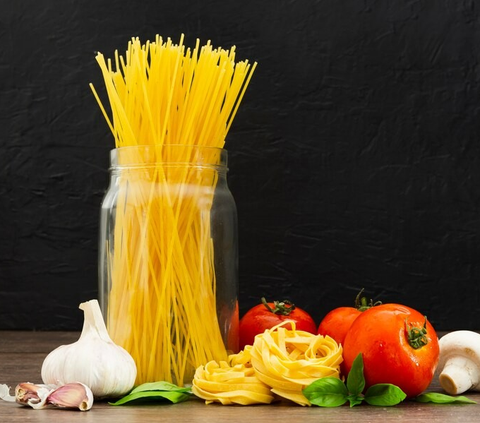 Larangan mematahkan spageti bukan hanya soal aturan makan, tetapi juga mencerminkan penghargaan terhadap tekstur, teknik memasak, dan pentingnya mempertahankan tradisi kuliner.