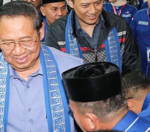 SBY Kenang Sang Istri saat Ziarah ke Kuburan Massal Korban Tsunami Aceh