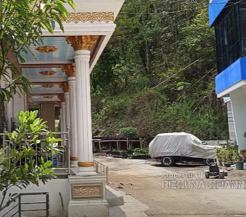 Bikin Melongo, Potret Rumah Mewah Dua Lantai di Desa Terpencil Milik Seorang Ustaz Dibangun Dengan Doa