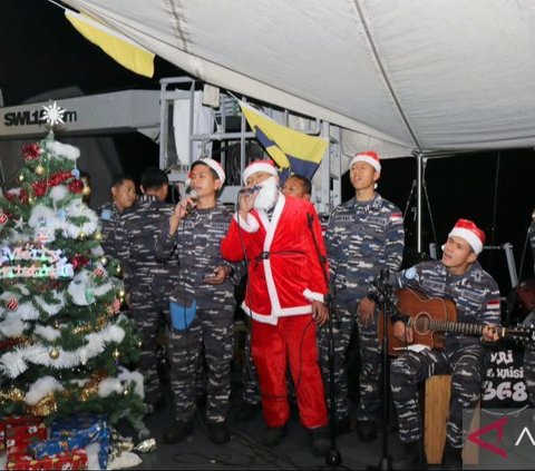 Jauh dari Keluarga, Begini Potret Prajurit TNI Rayakan Natal di Kapal Perang Perbatasan Israel