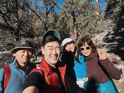 10 Foto Keseruan Maudy Ayunda Hiking Bareng dengan Keluarga Jesse Choi di Amerika Serikat, Potret Cantiknya Curi Perhatian