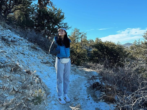 10 Foto Keseruan Maudy Ayunda Hiking Bareng dengan Keluarga Jesse Choi di Amerika Serikat, Potret Cantiknya Curi Perhatian