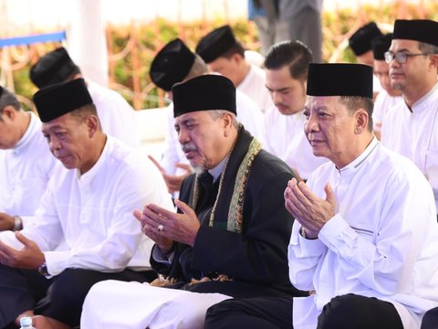 Peringatan 19 Tahun Gempa dan Tsunami Aceh, Ribuan Warga Larut dalam Doa dan Zikir