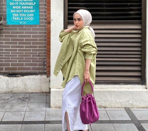 Sporty Look dengan Aksen Color Block, Cocok untuk Outfit Liburan