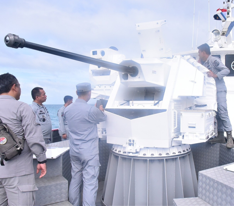 Bakamla RI melakukan uji fungsi senjata SMASH 30 MM di Pulau Petong, Batam, Kepulauan Riau, selama dua hari, 22-23 Desember 2023. 