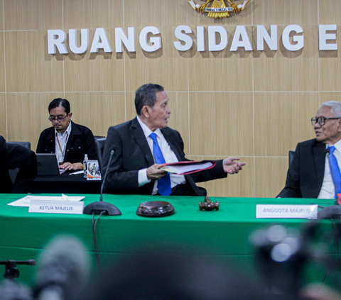 FOTO: Suasana Sidang Kode Etik Tanpa Kehadiran Ketua KPK Nonaktif Firli Bahuri