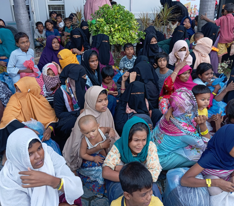 Aksi Mahasiswa Aceh Usir Paksa Pengungsi Rohingya dari Tempat Penampungan Sementara