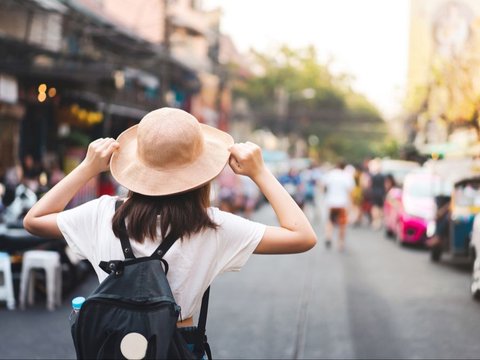 Mau Pengalaman Solo Traveling Anti Ribet? Coba Siapin 5 Barang Ini Sebelum Pergi!