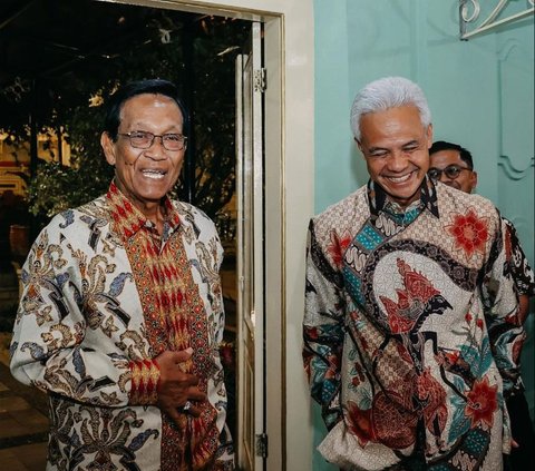 Senyum Semringah Ganjar Pranowo Usai Sowan Sri Sultan Hamengku Buwono X