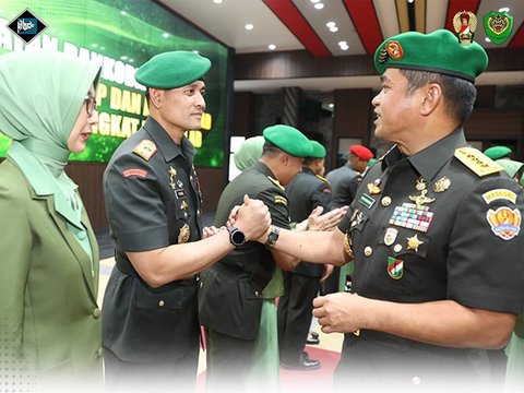 Penampilan Gagah Brigjen TNI Faisol, Raih Bintang Salam Komando sama Kasad Jenderal Maruli