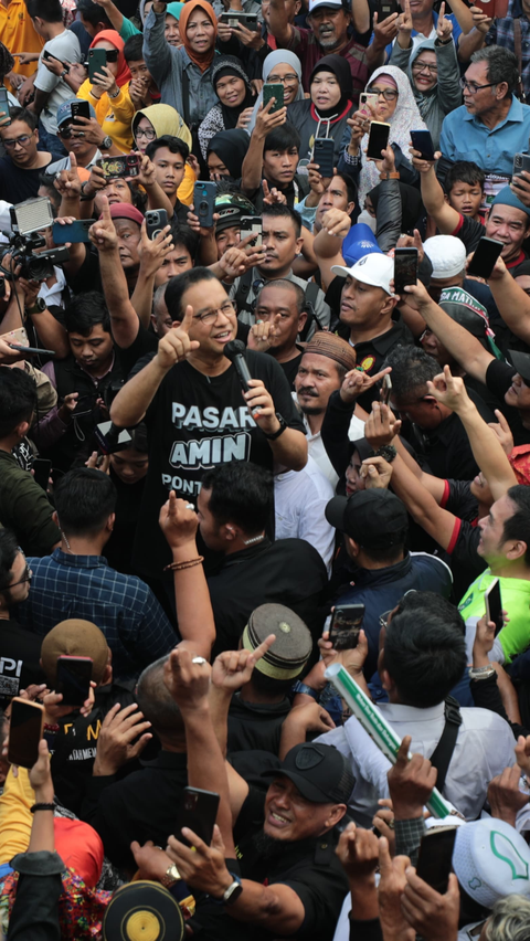 Viral Video Detik-Detik Anies Kena Tampar Pria Berkaus AMIN Saat Kampanye di Pontianak