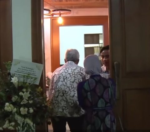 Potret Rumah Gibran di Solo, Begitu Masuk Disambut Lukisan Hewan Berukuran Besar