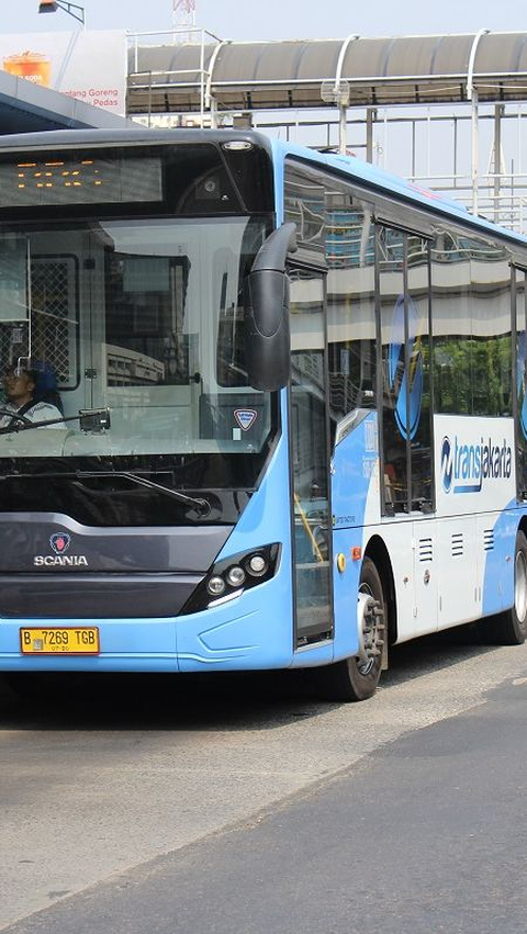 Hore! Transjakarta Beroperasi Sampai Jam 02.00 Saat Malam Tahun Baru